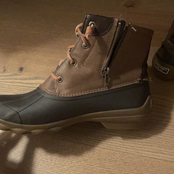 Sperry Boots - Picture 4 of 7